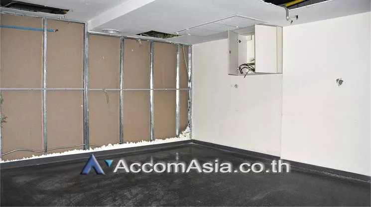 14  Office Space For Rent in Silom ,Bangkok BTS Surasak at Double A tower AA11174